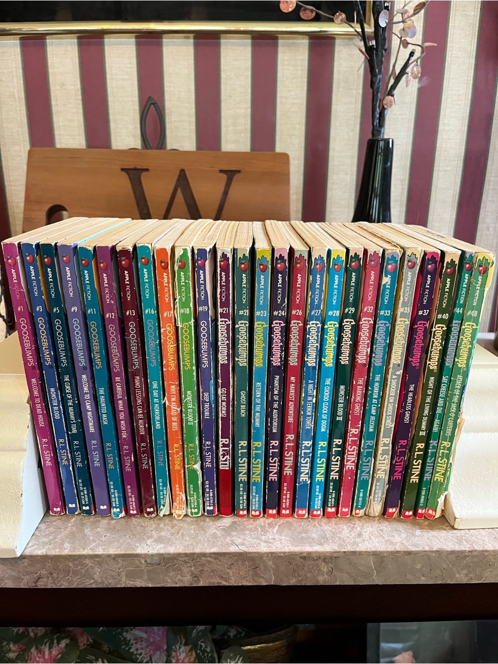 Vintage Goosebumps books collection 90s (26 out of 62) some first print/editions